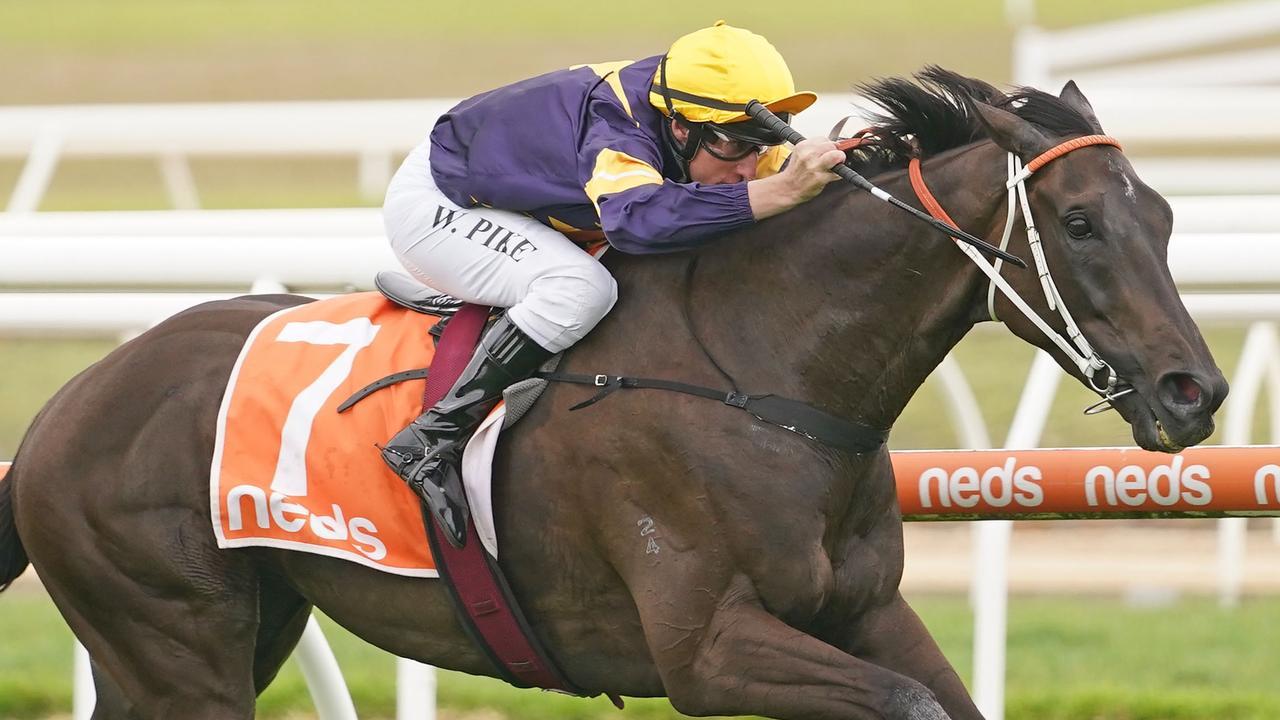 Mount Popa cruising to victory under William Pike. Picture: Getty