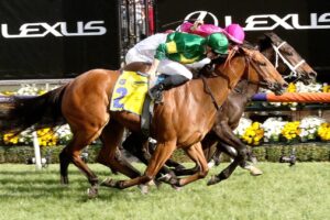 Akari winning at Flemington during the carnival.