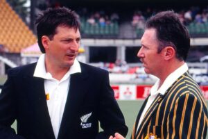 Ken Rutherford with Allan Border.