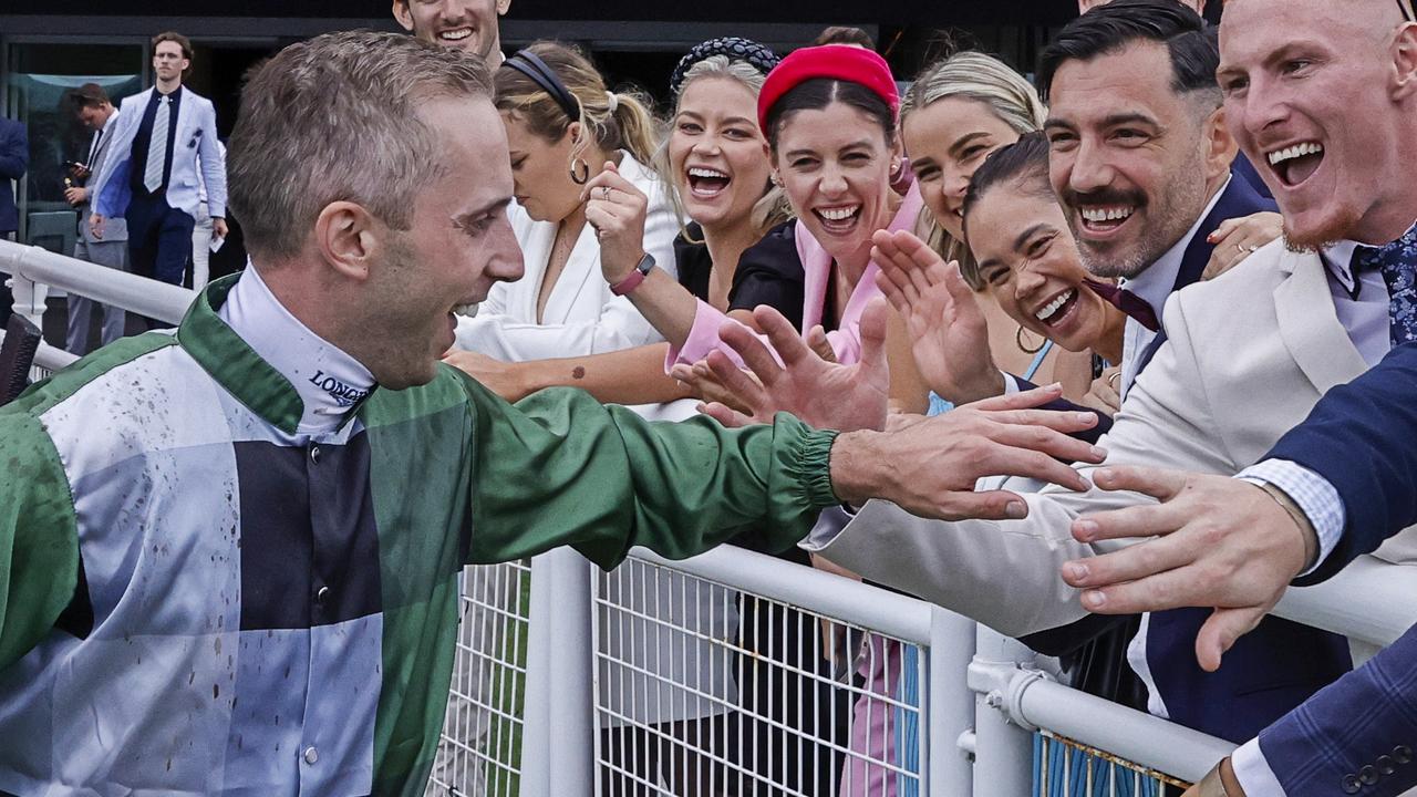 Avdulla grabs limelight with comeback Group 1