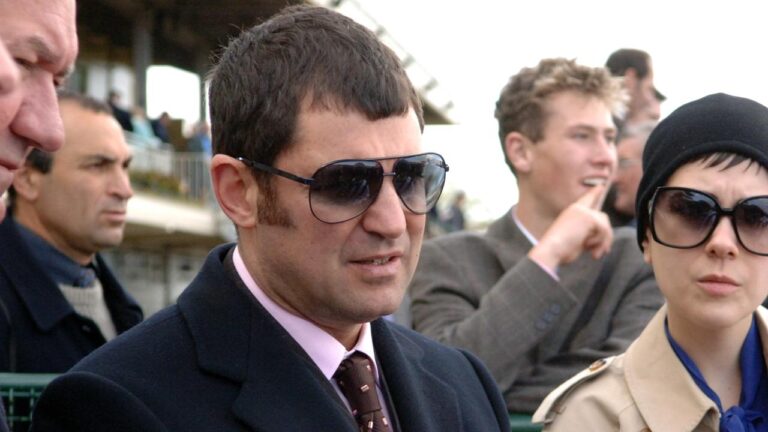 Victorian Owners Association boss, Jonathan Munz, has launched a scathing broadside at Racing Victoria.