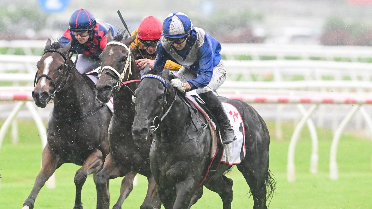 Superalloy relishes heavy conditions at Eagle Farm to break maiden