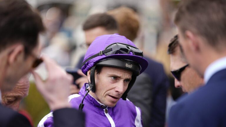 Kievlik qoramagiz Yuliya ishtirokidagi porno video Erkakka pisish ayollar porno