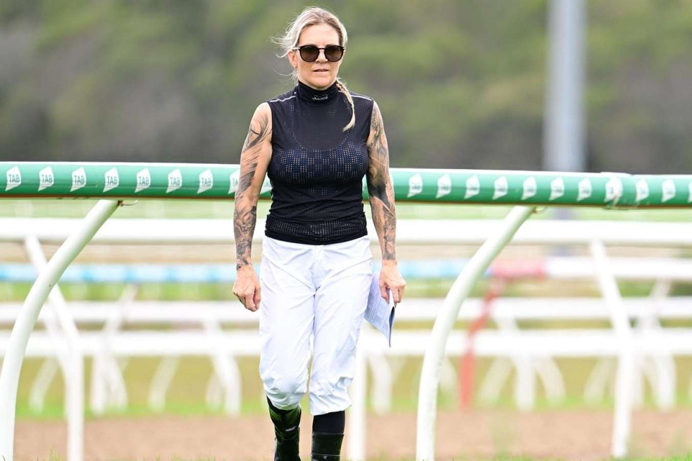 Lindsay Capuano nude seductive Aliz will leave you breathless by her striking allure an uncontrollable power