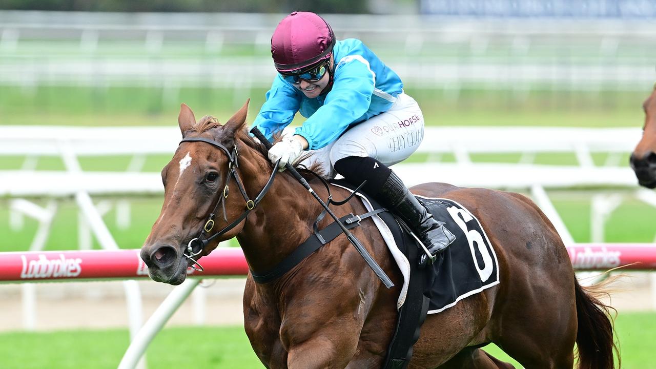 Graham sends statement to newcomers with Doomben treble
