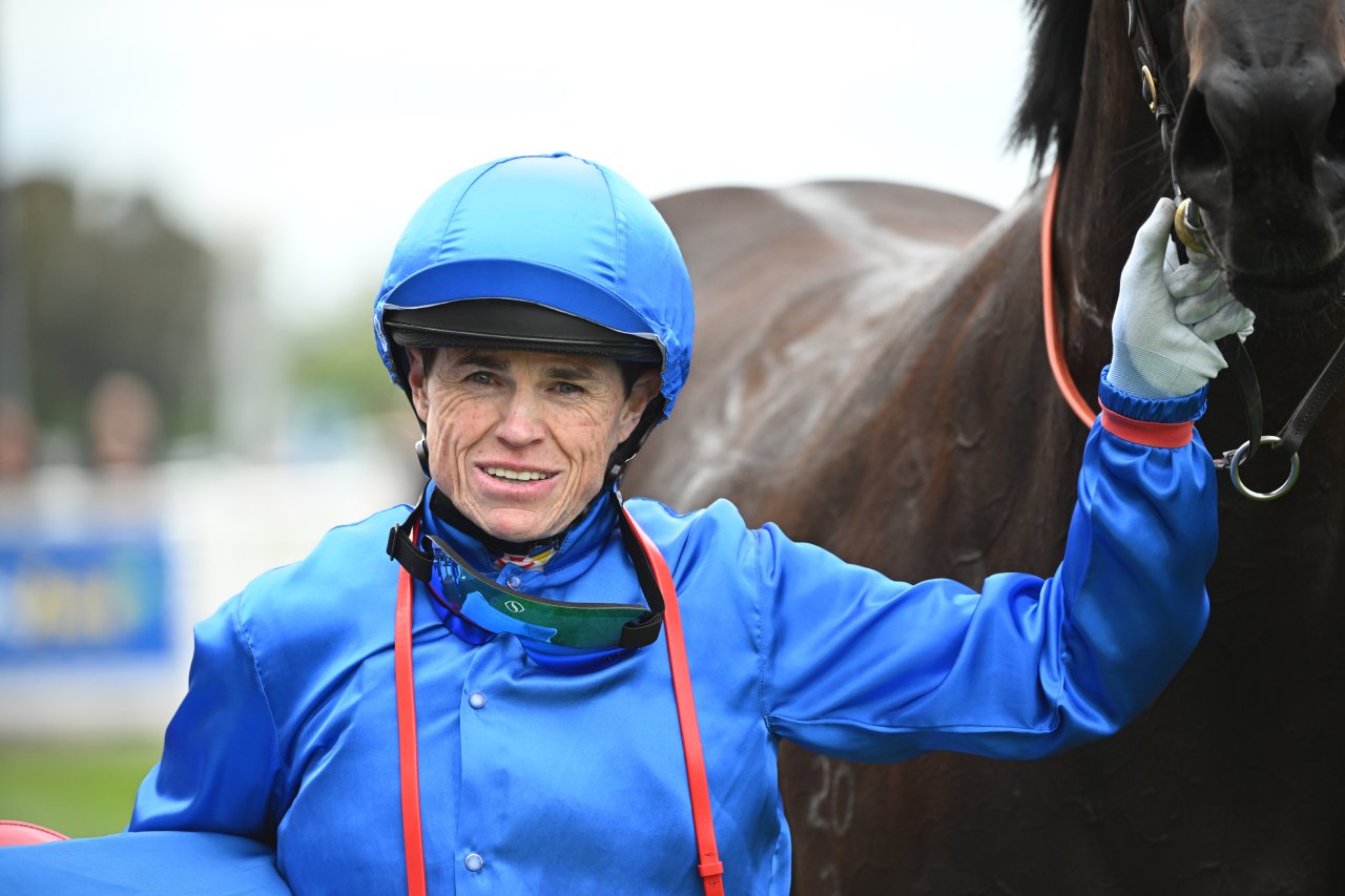 Sandown Lakeside preview and tips: Williams to dominate