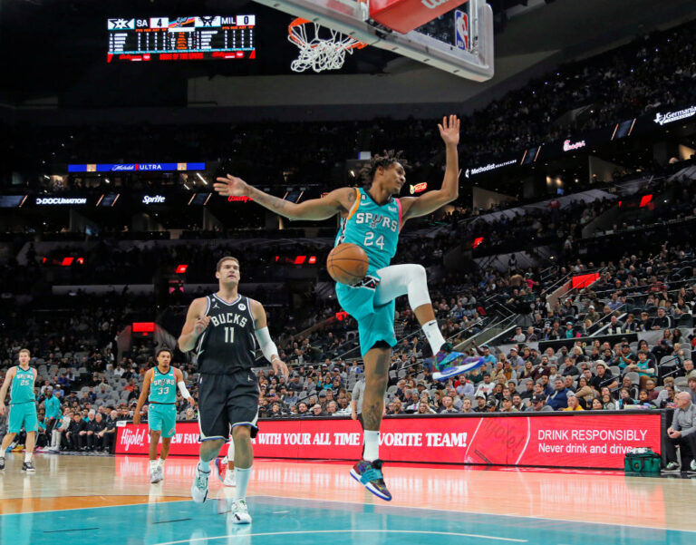 NBA: Spurs vs Bucks Prediction & Odds - December 20, 2023 - Odds